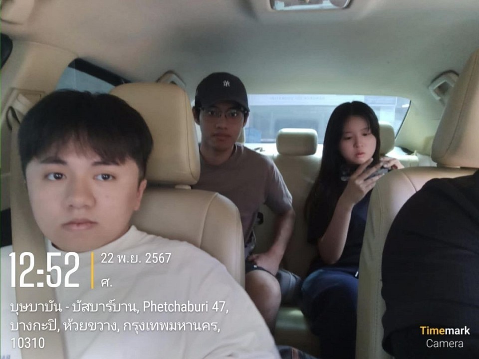 เบื่อขับเองแล้วใช่มั้ย? 😅 มาเช่ารถเหมาสุพรรณฯ กับเราสิ! โทรเลย 095-943-0358, 095-957-4499